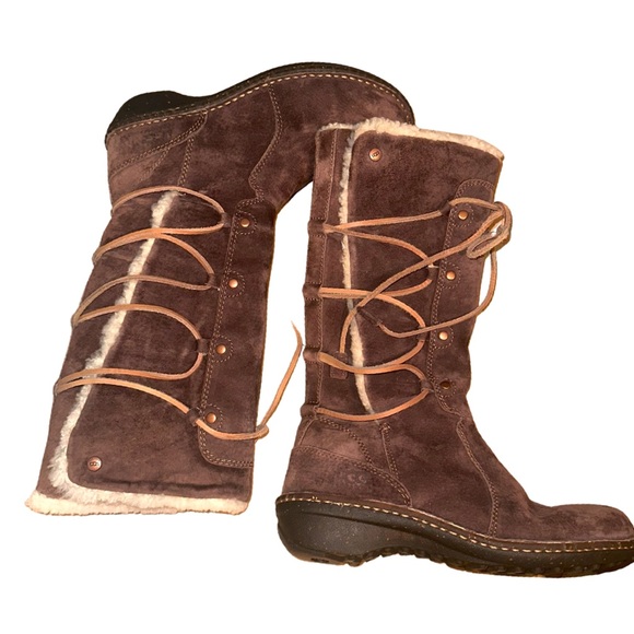UGG Catalina Sheapskin. brown suede, lace up boots size 8 - Picture 4 of 7
